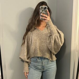 Vestique Brown Sweater. Size Medium